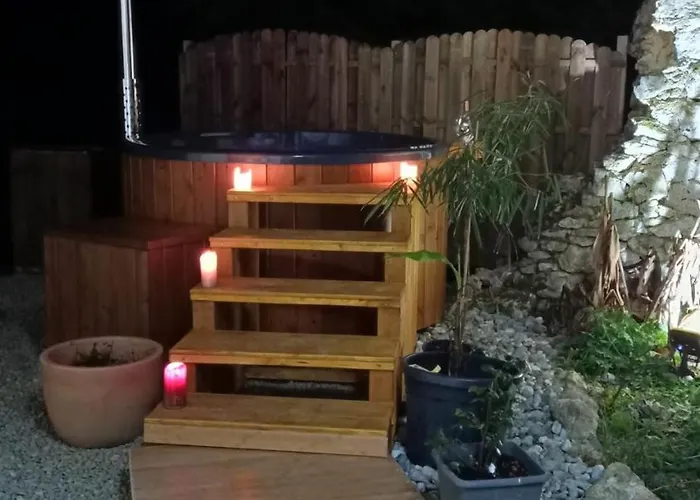 Prázdninový dům Le Grand Castillon - Peche Avec 2 Etangs Prives, Foret Et Jacuzzi En Option