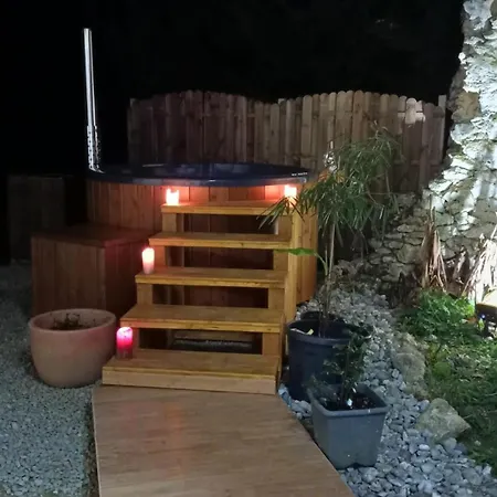 Ferienhaus Le Grand Castillon - Peche Avec 2 Etangs Prives, Foret Et Jacuzzi En Option