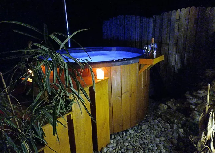 Le Grand Castillon - Pêche Avec 2 étangs Privés, Foret Et Jacuzzi En Option *